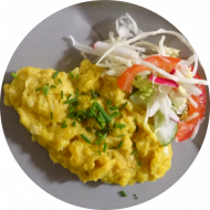 Frühstück in der Cafete⁵⁵: 'Vegan_Fox' - veganes Rührei (auf Kichererbsen-, rote Linsen- oder Soja-Basis) dazu Brötchen, Margarine (9,18,81,82,83) und ein Heißgetränk 0,2l nach Wahl