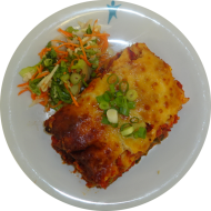 Gnocchi-Minilasagne überbacken mit Mozzarella und Kirschtomaten (15,19) dazu Salatgarnitur