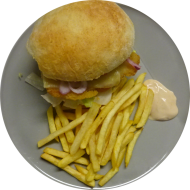 Sie können aus 5 verschiedenen Burgervariationen wählen. Heutige Tagesempfehlung: Schnitzel-Burger mit würzigem Bergkäse, Eisbergsalat und Aioli (19,22,49,81) dazu als Menüoption Pommes und House-Dip (9,22)