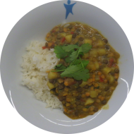 Kleine Portion: 'Indisches Dal'- Aromatisches Linsen-Kartoffel-Curry mit frischer Minze (2,3,18,81) dazu Basmatireis 