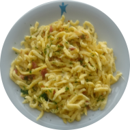 Badische Käsespätzle mit Röstzwiebeln und gratiniert mit Käse (1,15,19,81)