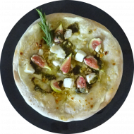 Sie können aus 6 verschiedenen Pizzavariationen wählen. Heutige Tagesempfehlung: Pizza mit Creme fraiche, Ziegenkäse, Honig, Pinienkerne und Feigen (19,48,81)