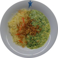 Kleine Portion: Kichererbsencurry mit Spinat, frischen Möhren und Röstzwiebeln (18,81) dazu Couscous mit Gemüsestreifen (21,81)
