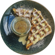 Hausgemachte Waffeln (15,19,81) mit Früchte