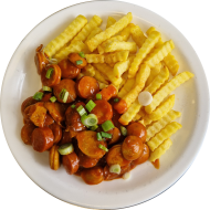 Currywurstpfanne 'Weserhaus Art', gebratene Rosterscheiben in pikanter Currysoße (2,3,9) dazu Pommes frites 