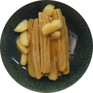 Solange der Vorrat reicht! XXL Churros mit Zucker-Zimt (81) und Apfelkompott (3,44) oder Vanillesoße (19)
