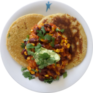 2 Polenta Pancakes mit Bohnen-Mais-Chili und Guacamole (3,18,81,84)