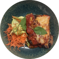 'Melanzane alla Parmigiana' (19,47,49) italienischer Auberginen-Auflauf mit Tomatensugo und Käse