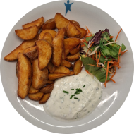 Gebackene Kartoffelspalten mit Creme fraiche-Dip (19) und Salatgarnitur