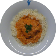 Indisches Butter Chicken mit Joghurt, Knoblauch, Zimt, Honig und Garam Masala (19,48) dazu Basmatireis