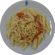 Makkaroni ohne Wurst (81) mit Tomaten-Kräuter-Soße (81) und Reiberei (1) 