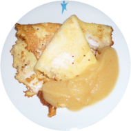 2 hausgemachte Eierkuchen mit Apfelkompott und Zucker (3,15,19,81)