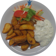 Kartoffelspalten und Kräuterquark (19,62) dazu Salatgarnitur