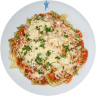 Makkaroni mit/ohne Jagdwurststreifen (1,2,3,8,22,46,81) und Tomatensoße (81) dazu geriebenen Gouda (19) oder Reiberei (1). Auch als kleine Portion erhältlich.