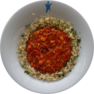 Chili sin Carne mit Kräuterreis (18,49). Auch als kleine Portion erhältlich.