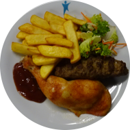 Grillabend: Knusprig gebratener Hähnchenschenkel oder Big-Rib-Hacksteak vom Schwein (15,22,81) an BBQ-Dip (9,21) dazu Steakhouse Pommes und Salatgarnitur