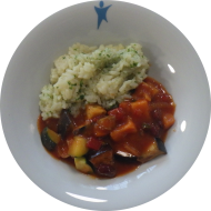 Kleine Portion: Chili sin Carne mit Süßkartoffeln (81) dazu Petersilien-Risotto