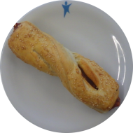 Heute als Menüzugabe: Pizza Twister 'Napoli' mit Tomate-Käse-Füllung (1,19,23,81)