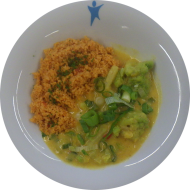 Kleine Portion: Romanesco-Kohlrabi-Ragout in Curry-Kokos-Soße mit Cashewkernen und Lauch (2,74) dazu Couscous mit Gemüsestreifen (21,81)