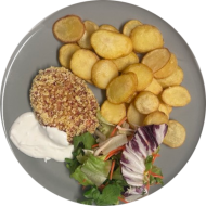 Grillabend: Rote-Bete-Puffer (81) an Aioli-Dip (22,49) dazu Kartoffel-Chips und Salatgarnitur