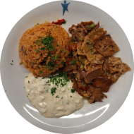 Hausgemachtes 'Seitan-Gyros' (49,81) mit Zaziki (3,18,49) dazu Djuvecreis