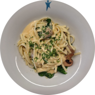 Aktion Alpenhain: Pasta mit Champignons, Spinat, Lauchzwiebeln und cremiger Obazdasoße (19,81)