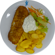 Seelachsfilet im Backteig (16,22,81) mit hausgemachter Remouladensoße (9,15,19,81) dazu Bratkartoffeln