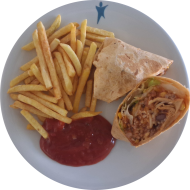 'Mexican-Taco-Wrap' mit Chili con carne und Tacos (1,9,18,19,81) dazu frittierte Kartoffelstäbchen