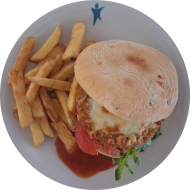 'Italian Bastard' - Burger mit einem mediterranen Jackfruit Patty, extra Mozzarella und Basilikumpesto (3,9,19,81,84) dazu Rustico Frites