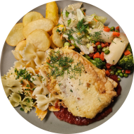 Seelachsfilet in einer feinen Ei-Dillhülle gebacken (15,16,81) an Sauce Choron (8,15,19,64,81) dazu Gemüse- und Sättigungsbeilagen zur Wahl