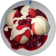4 Hefeklöße mit Sauerkirsch-Dip (15,19,81)